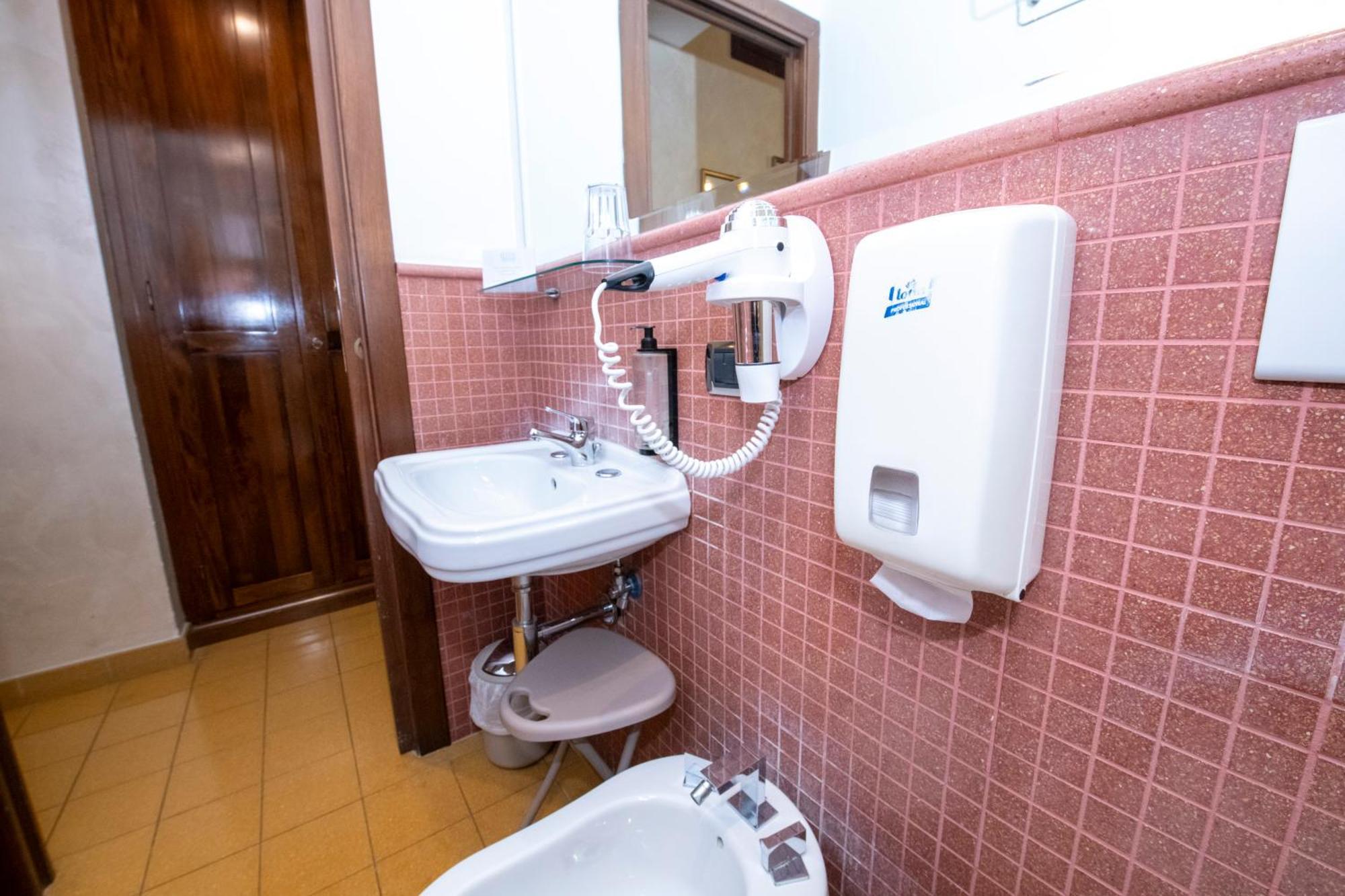 Aelius Bed & Breakfast Рим Екстериор снимка